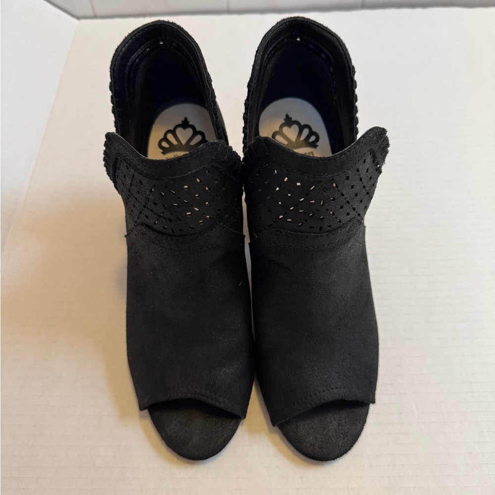 FERGIE Black Women's Peep-Toe Ankle Boots, with cut out design. Pre loved size 8